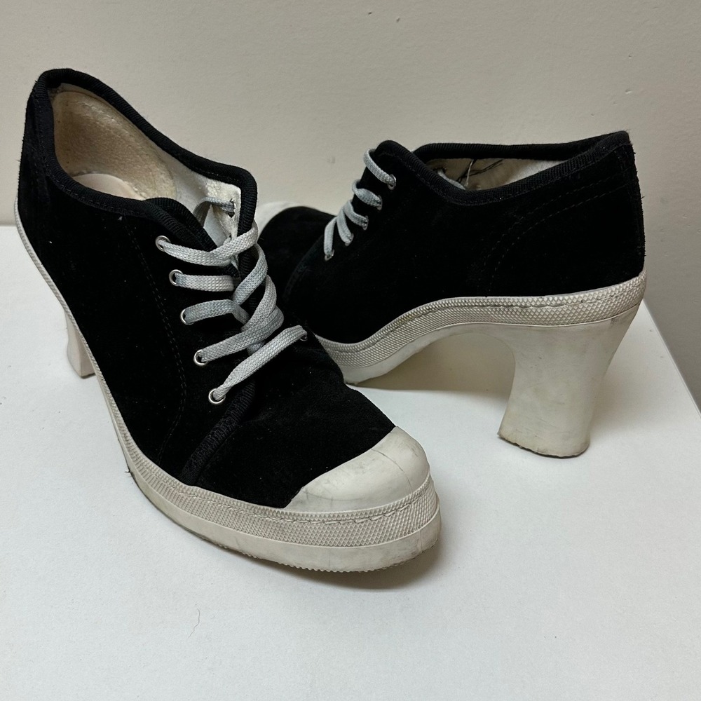 Vtg Basics by Graphique Black Suede Lace Up Trainer Heels Made in Italy Size 39